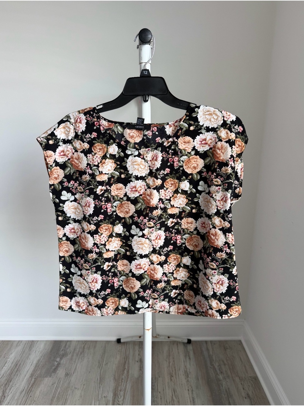 Forever 21 Black Floral Cap-Sleeve Blouse with Peach Roses